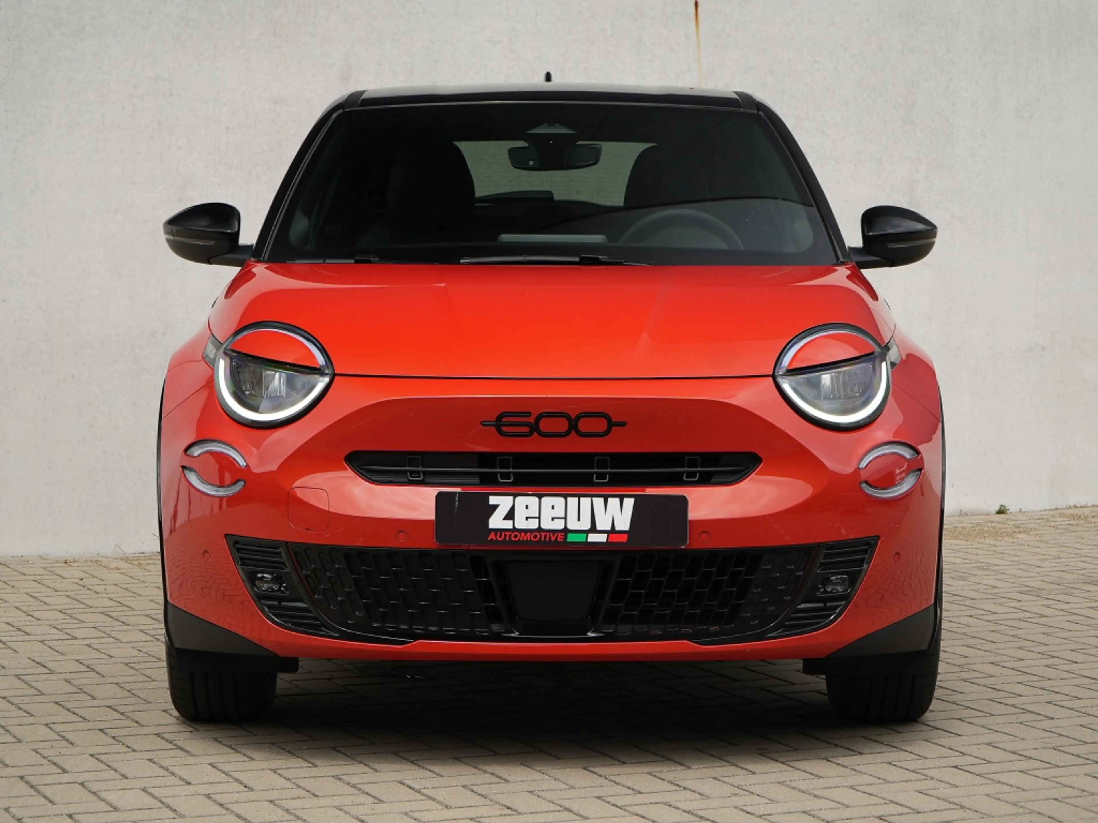 Fiat 600e Sport 54 kWh | Carplay | Camera | Winter | 18" — photo 8