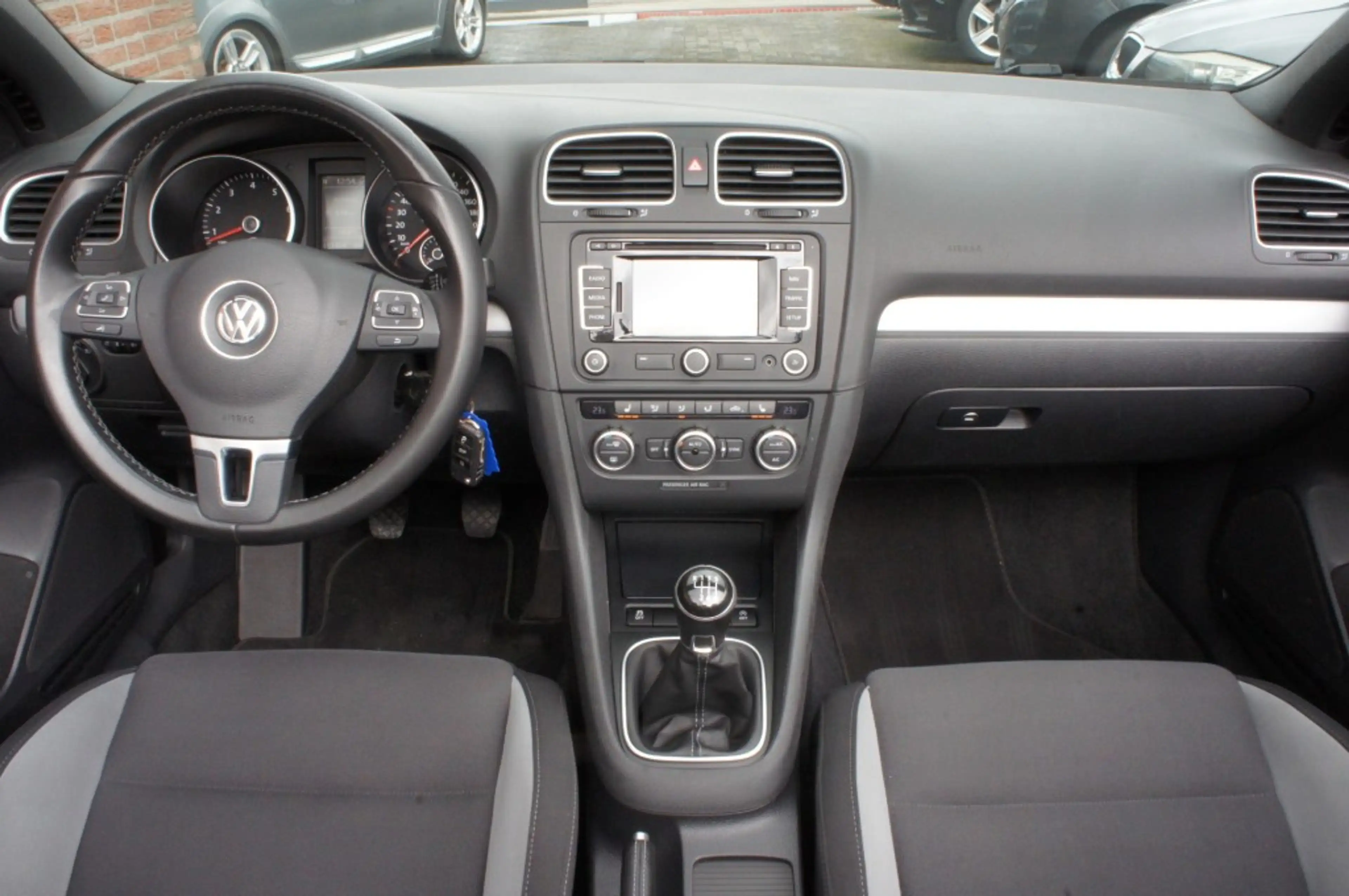 Volkswagen Golf Cabriolet 1.2 TSI CUP EDITION NAVI/PDC/CRUISE/STOELVERW PERF — photo 9
