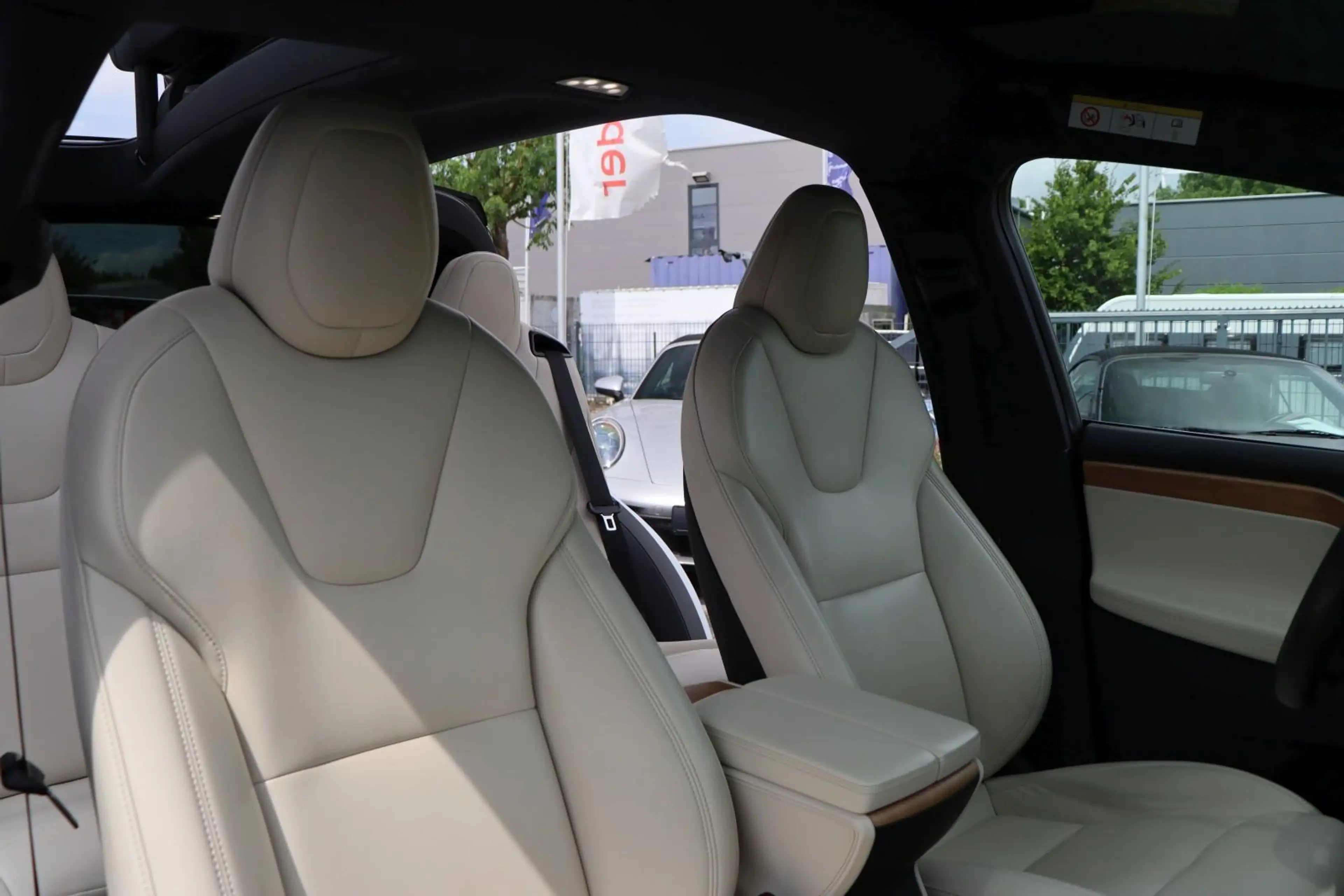 Tesla Model X AWD Long Range Raven +MwSt+22ZOLL+FSD+1.HAND+ — photo 12