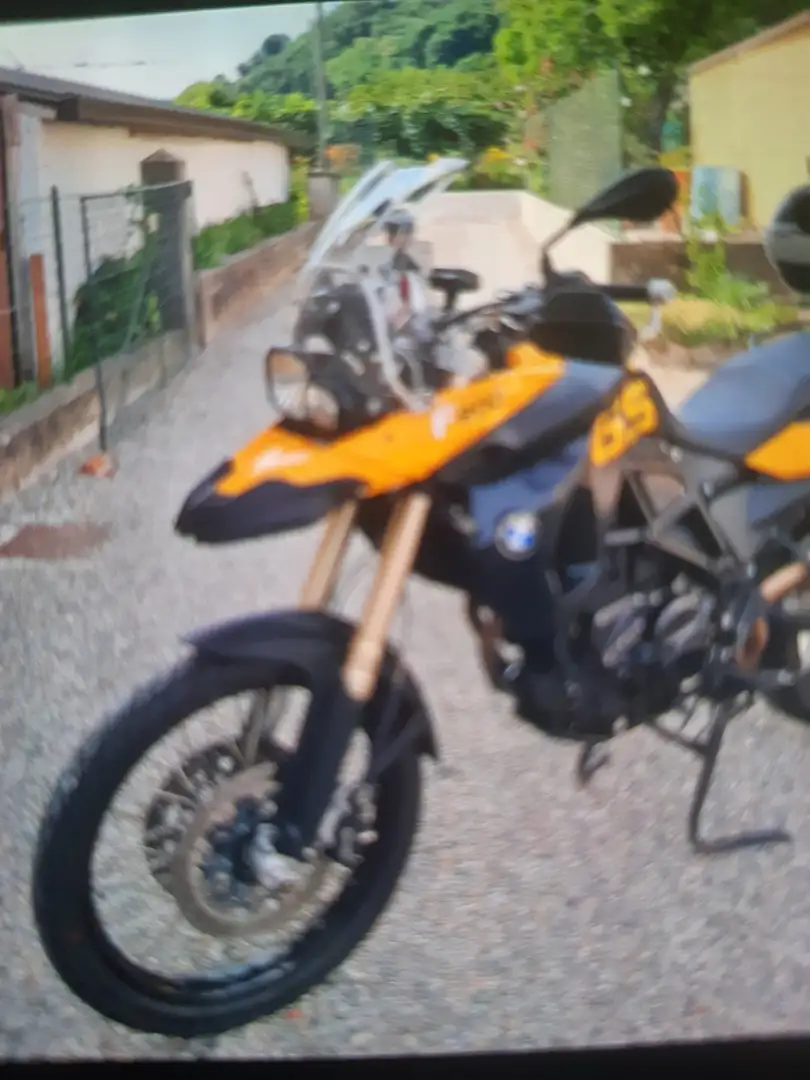 BMW F 800 GS cavalletto centrale.  luci posteriori LED. Jaune - 1