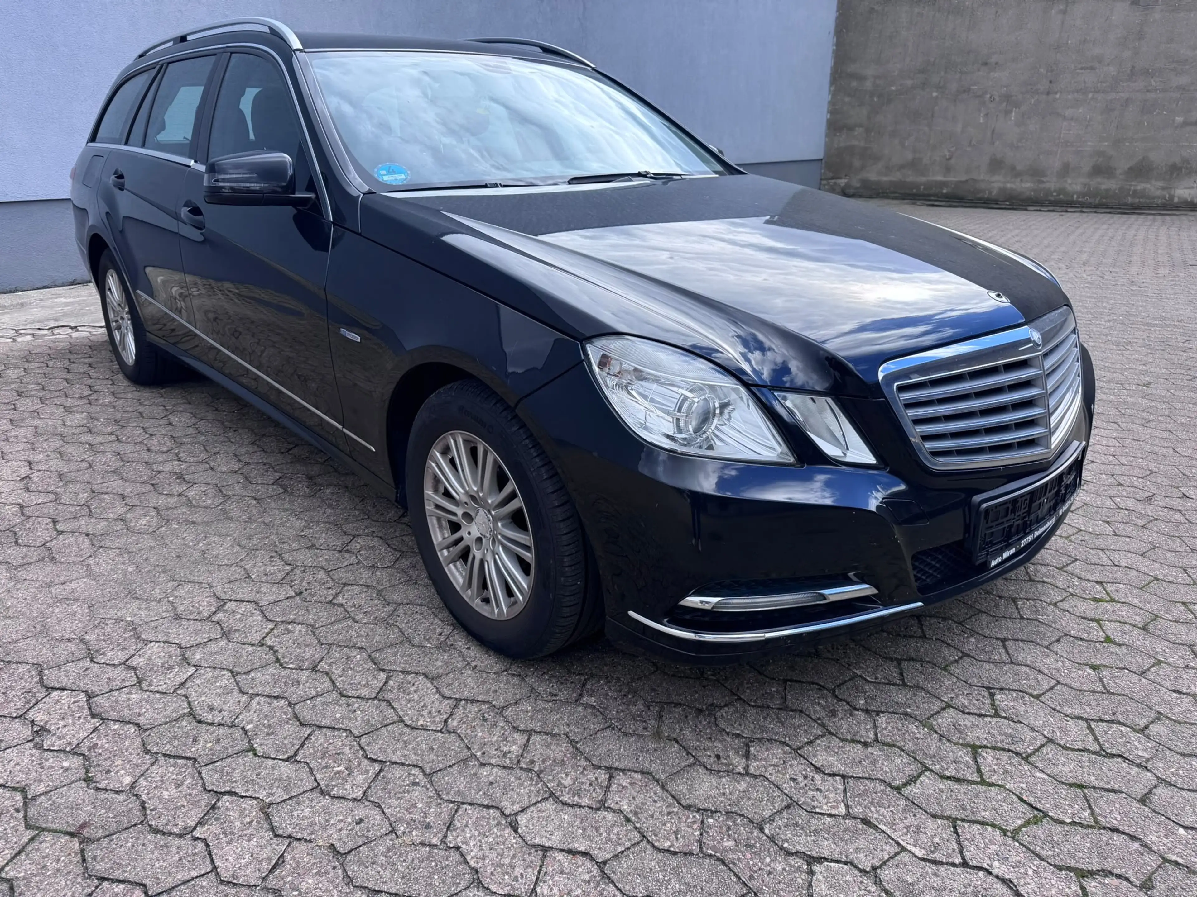 Mercedes-Benz E 300 E 300 CDI BlueEfficiency (212.225) — photo 3