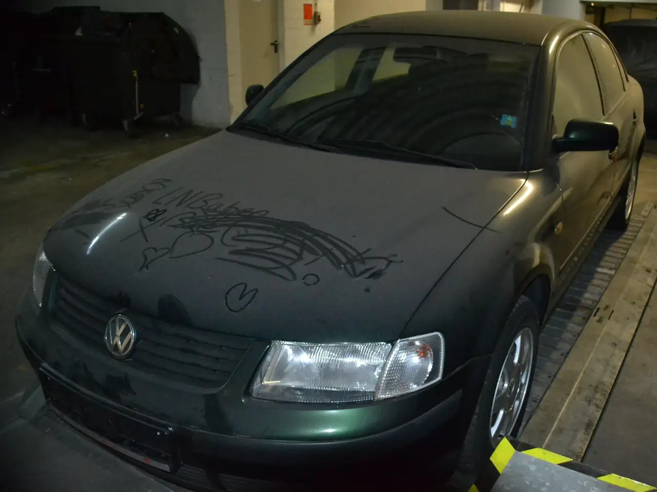 Volkswagen Passat 1.8 5V Comfortline AHK Sehr Sauber TOP, foto 8