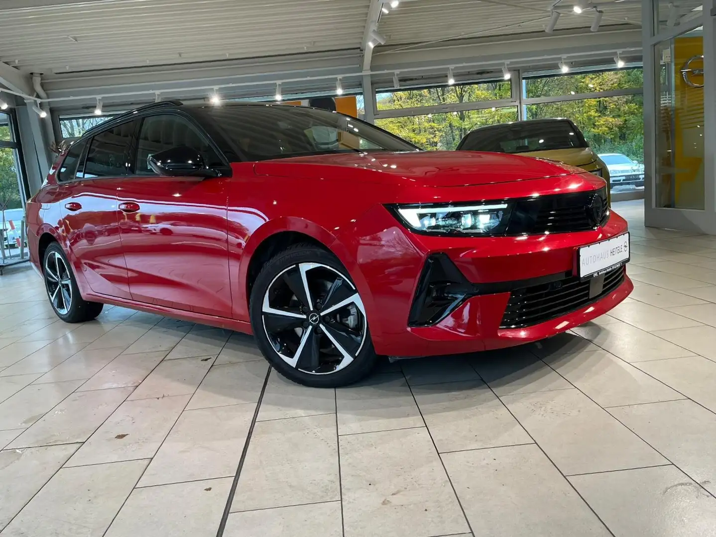 Opel Astra Astra Sports Tourer 1.2 Turbo Automatik GS Rouge - 1