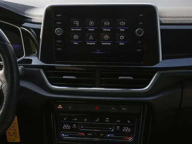 Volkswagen T-Roc view 13