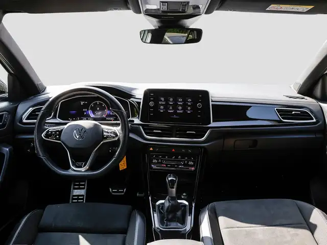 Volkswagen T-Roc view 12