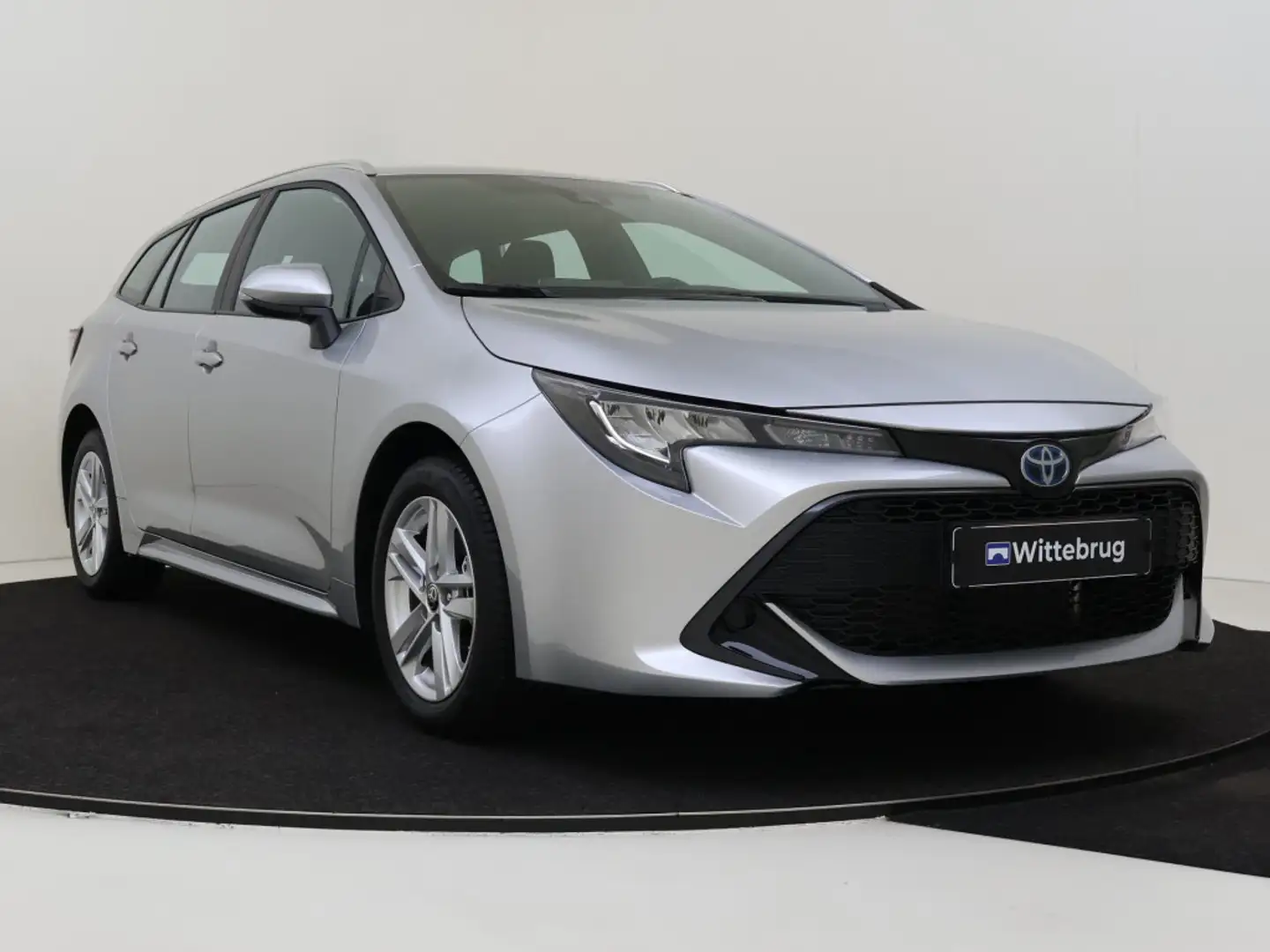 Toyota Corolla Touring Sports 1.8 Hybrid Active | Navigatie | Cam Grijs - 2