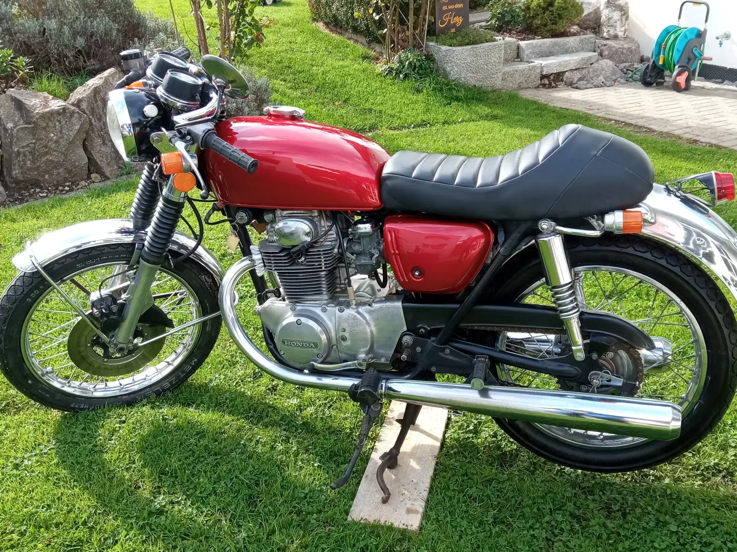 Honda CB 250 Rot - 2