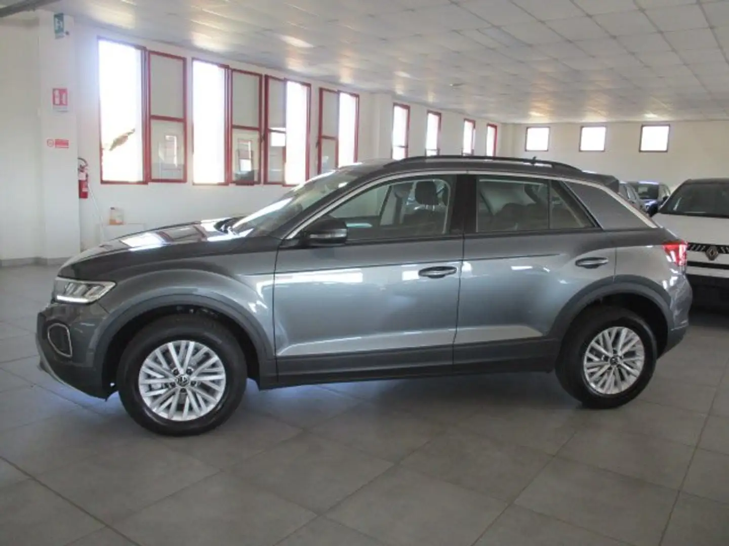 Volkswagen T-Roc 2.0 tdi Life 150cv dsg - KM ZERO Gris - 2