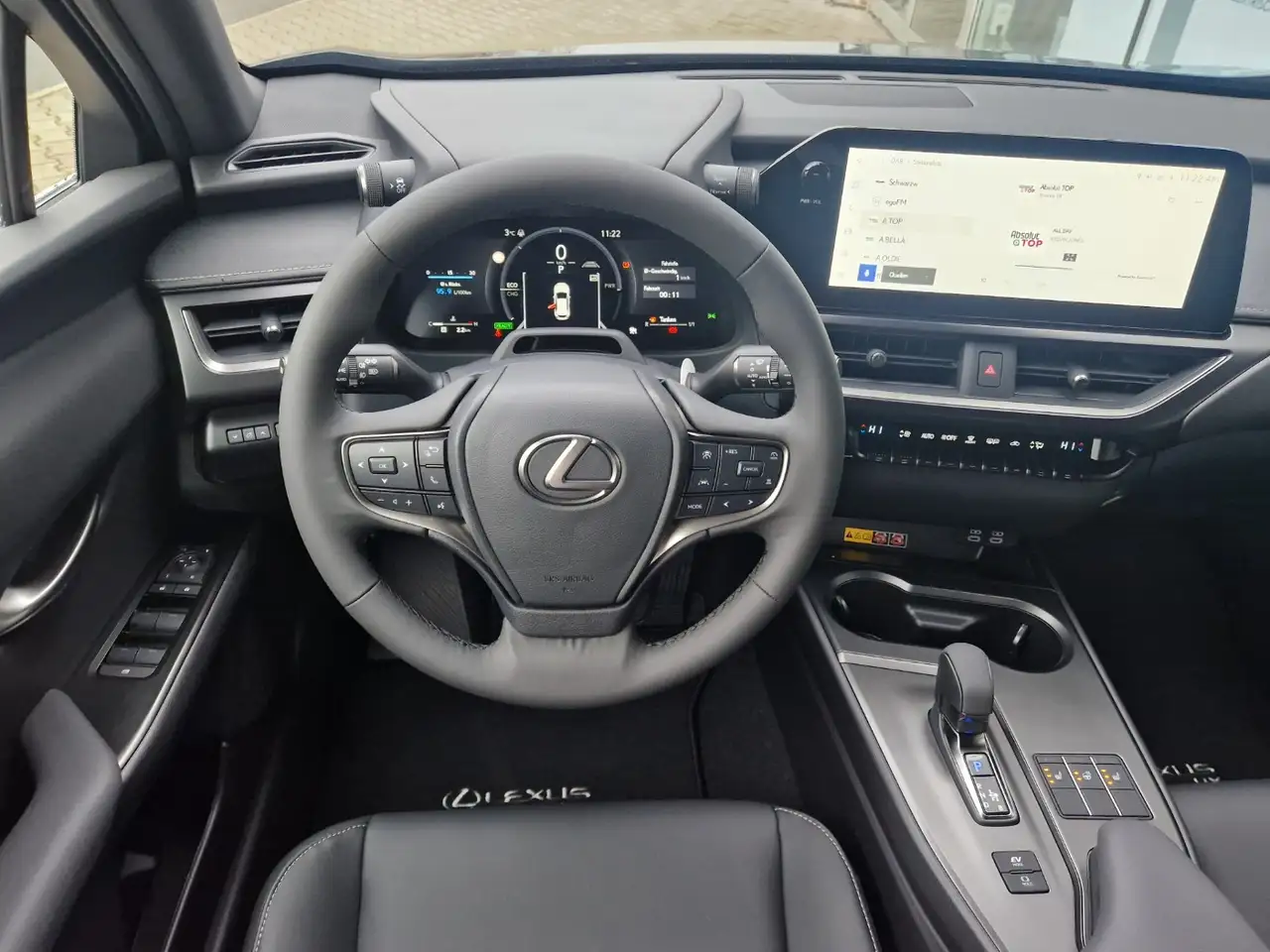 Lexus UX 300h F Sport Design 5