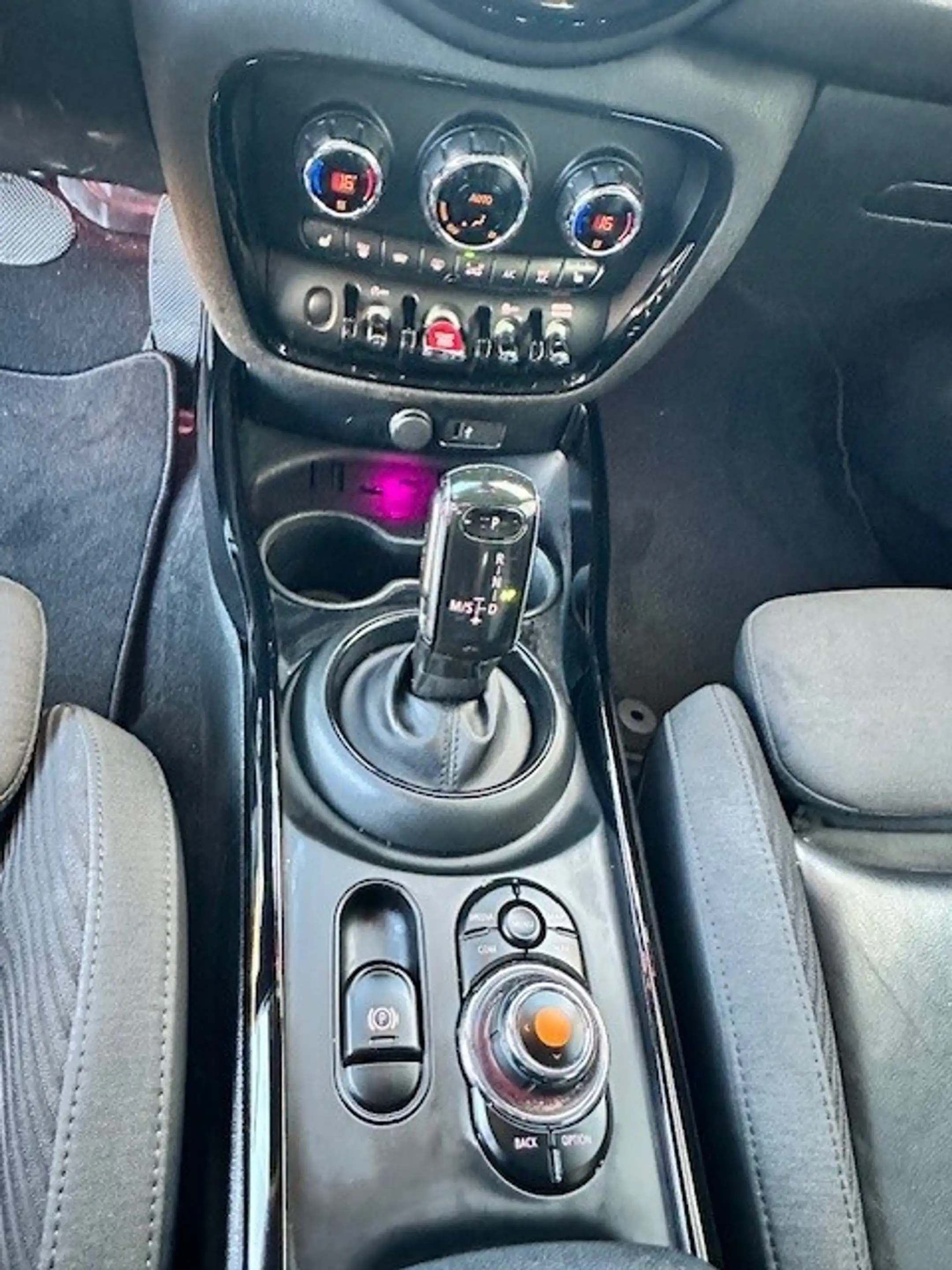 MINI One Clubman Mini 1.5 Chili — photo 15