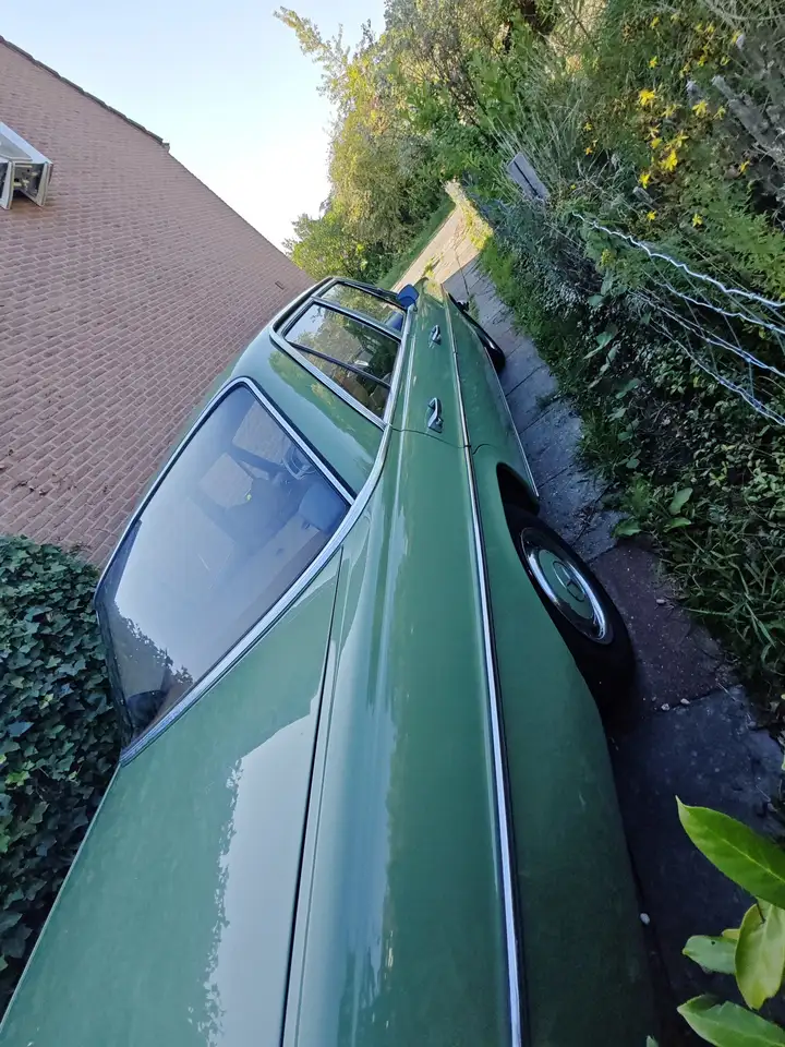 Mercedes-Benz W 114/115 Strich-Acht, foto 4