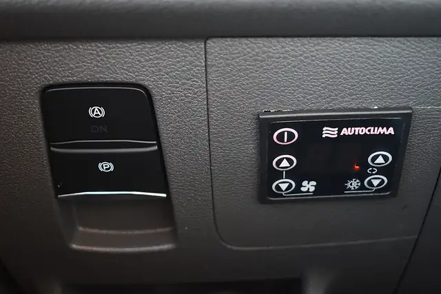 Ford E-Transit Kasten 67kWh/135kW L2H2 350 Trend ON4... Ansicht 14