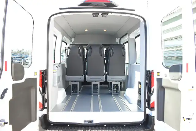 Ford E-Transit Kasten 67kWh/135kW L2H2 350 Trend ON4... Ansicht 7