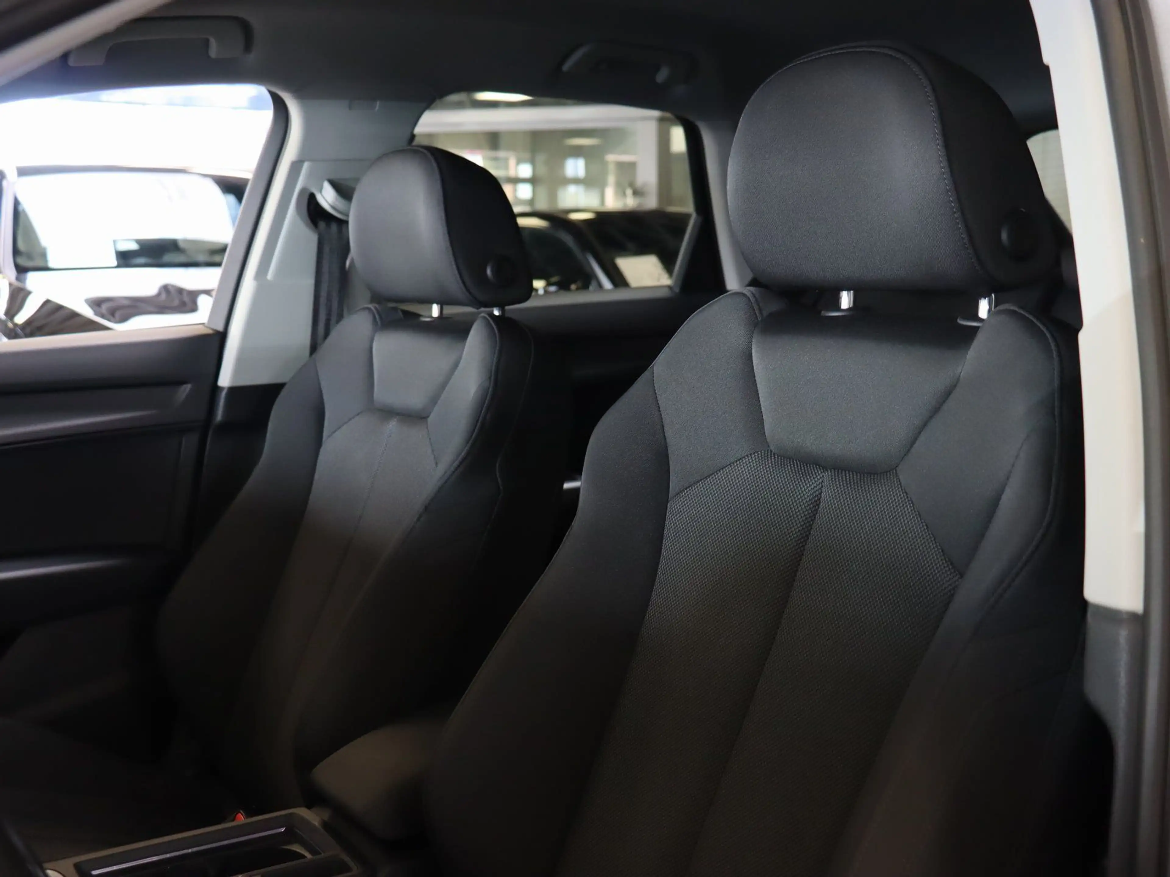 Audi Q3 35 1.5 TFSI advanced DSP/DISTRONIC/AHK... — photo 10