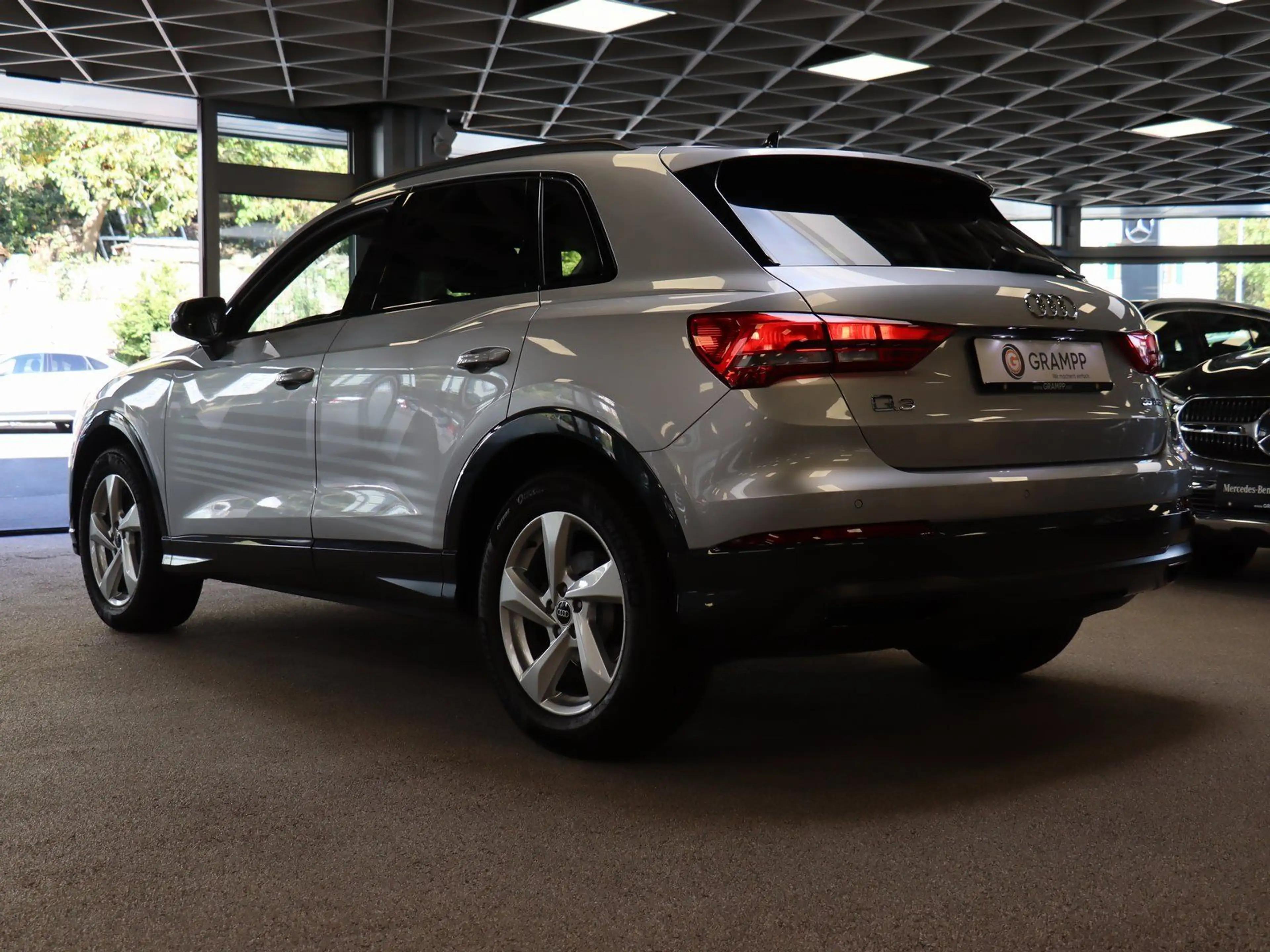Audi Q3 35 1.5 TFSI advanced DSP/DISTRONIC/AHK... — photo 6