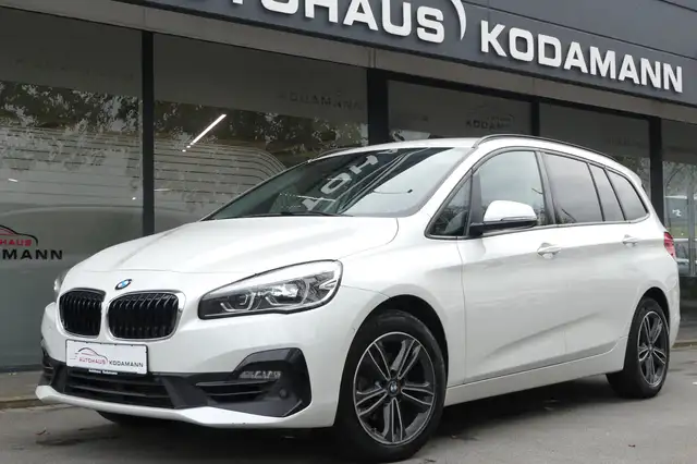 BMW 216 216 i Sport Line*LED*AHK*7 Sitze