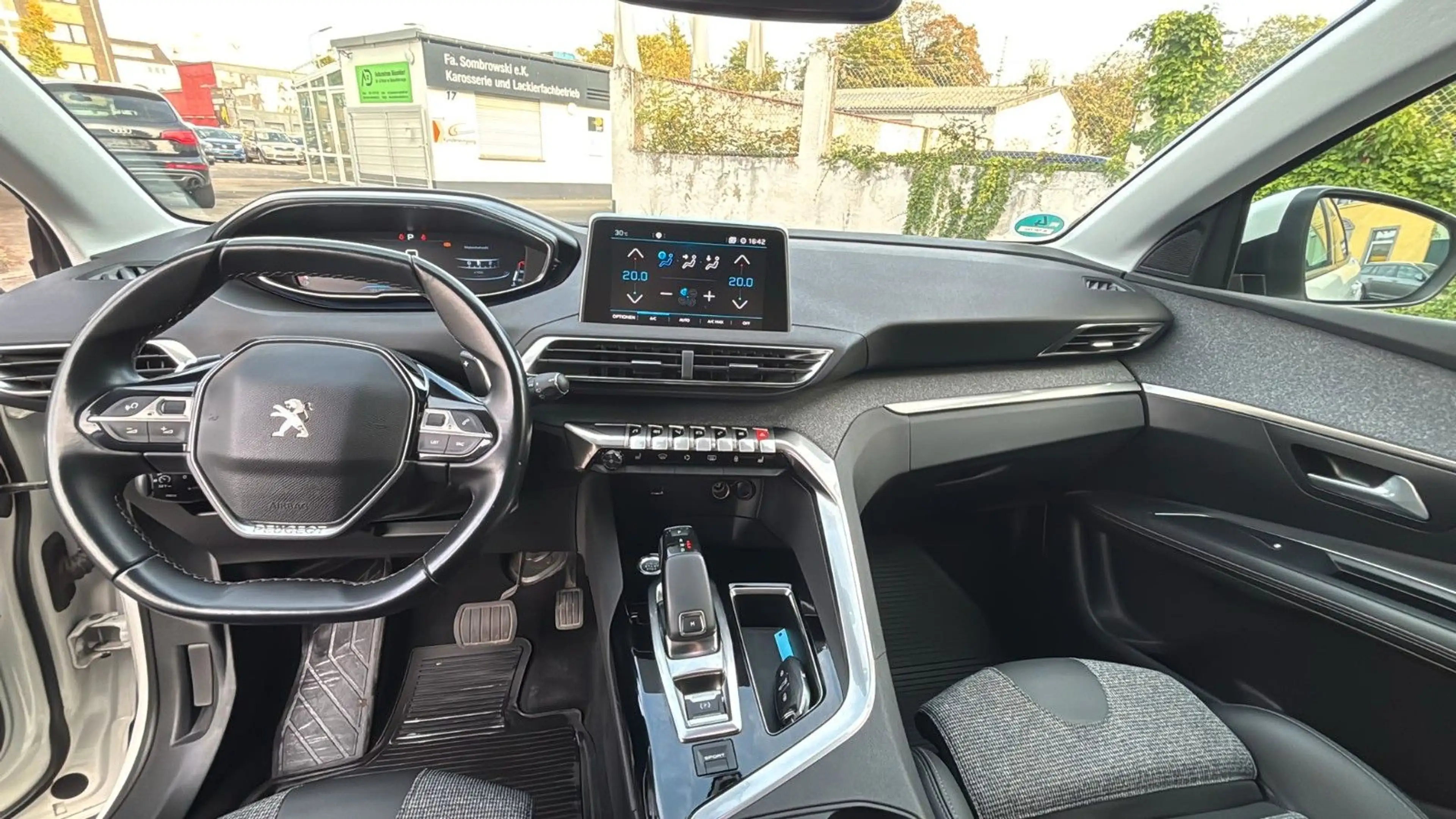 Peugeot 3008 Allure *Automatik* *Gut gepflegt* — photo 13