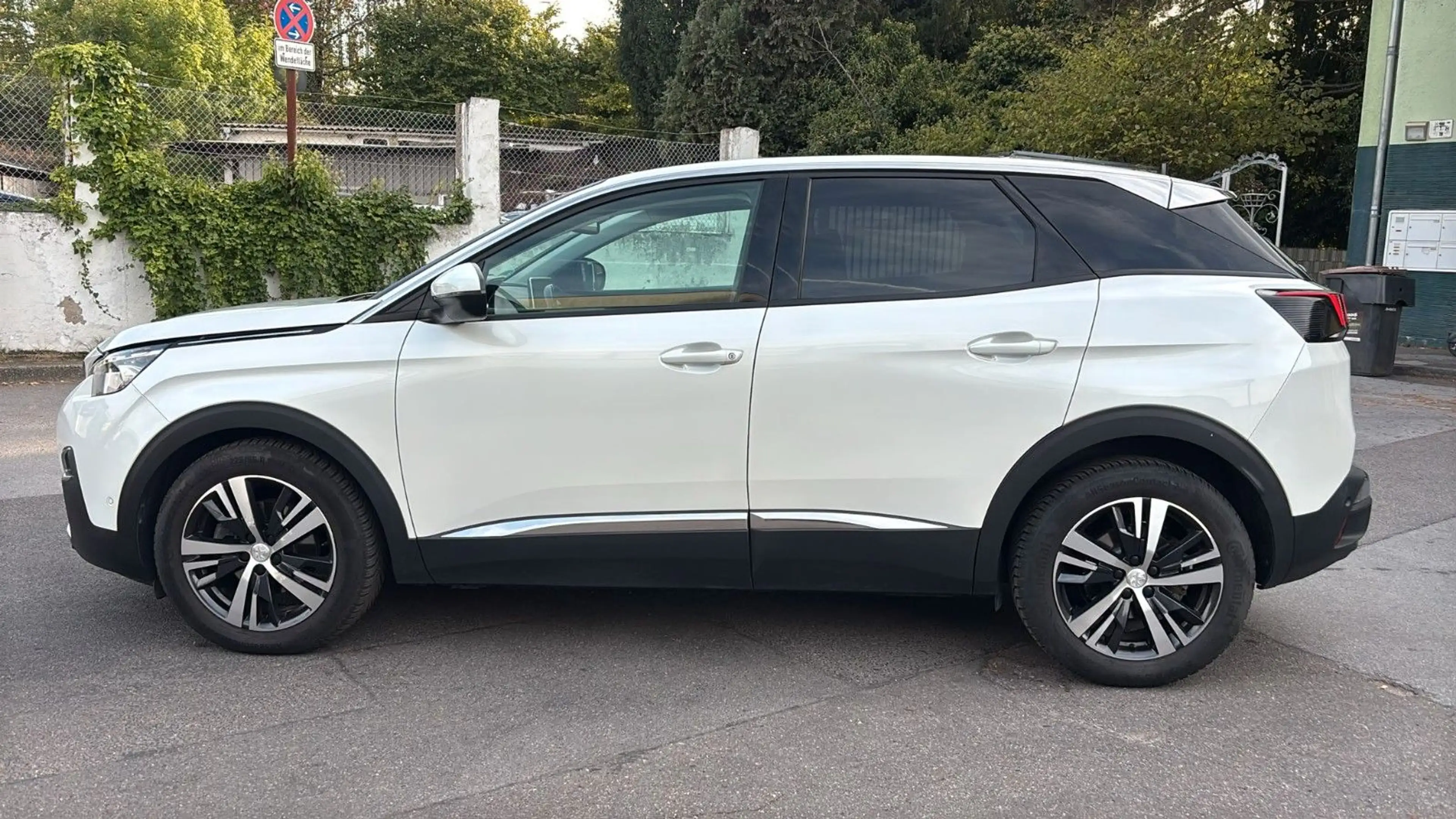 Peugeot 3008 Allure *Automatik* *Gut gepflegt* — photo 3