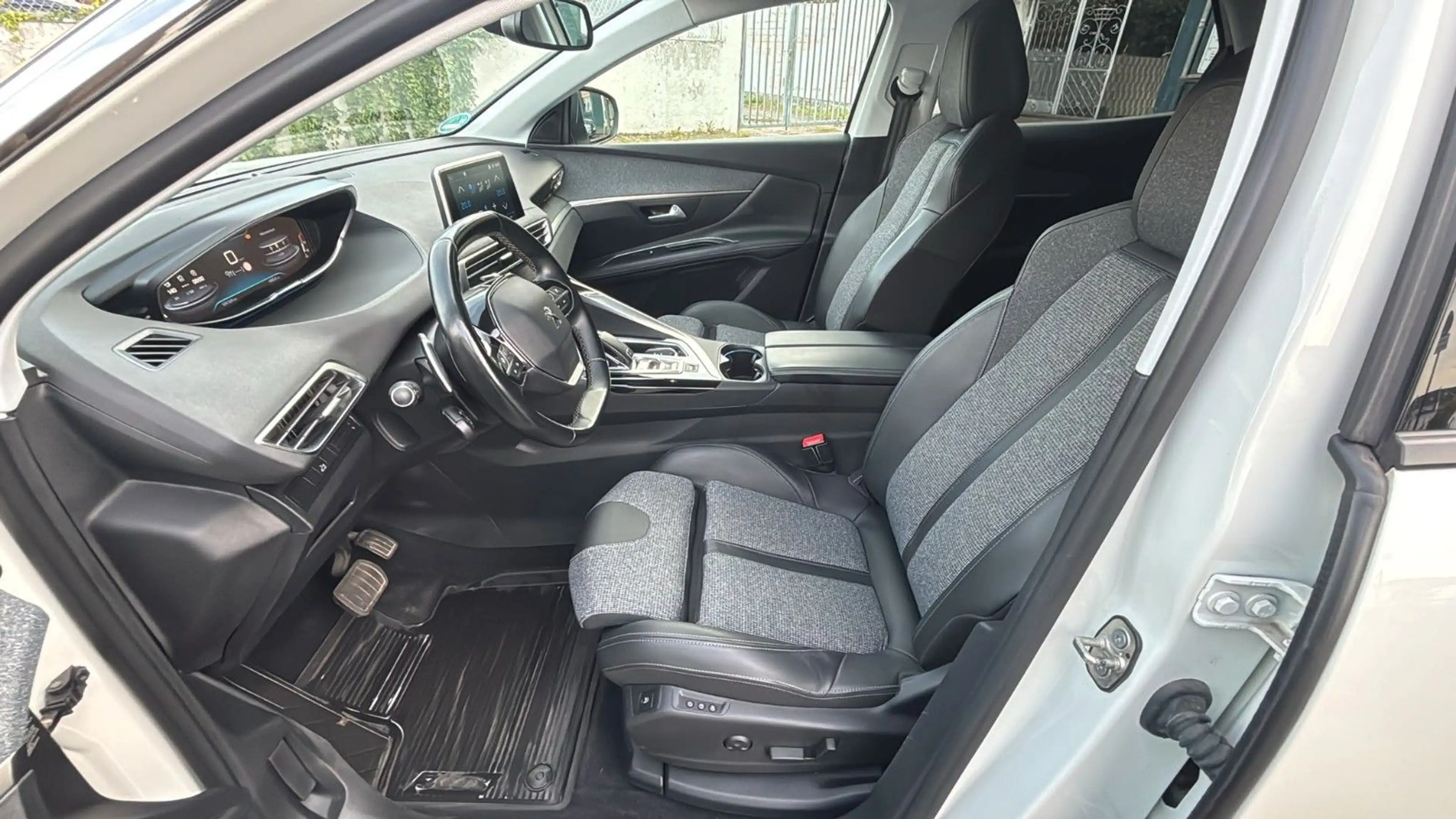 Peugeot 3008 Allure *Automatik* *Gut gepflegt* — photo 10