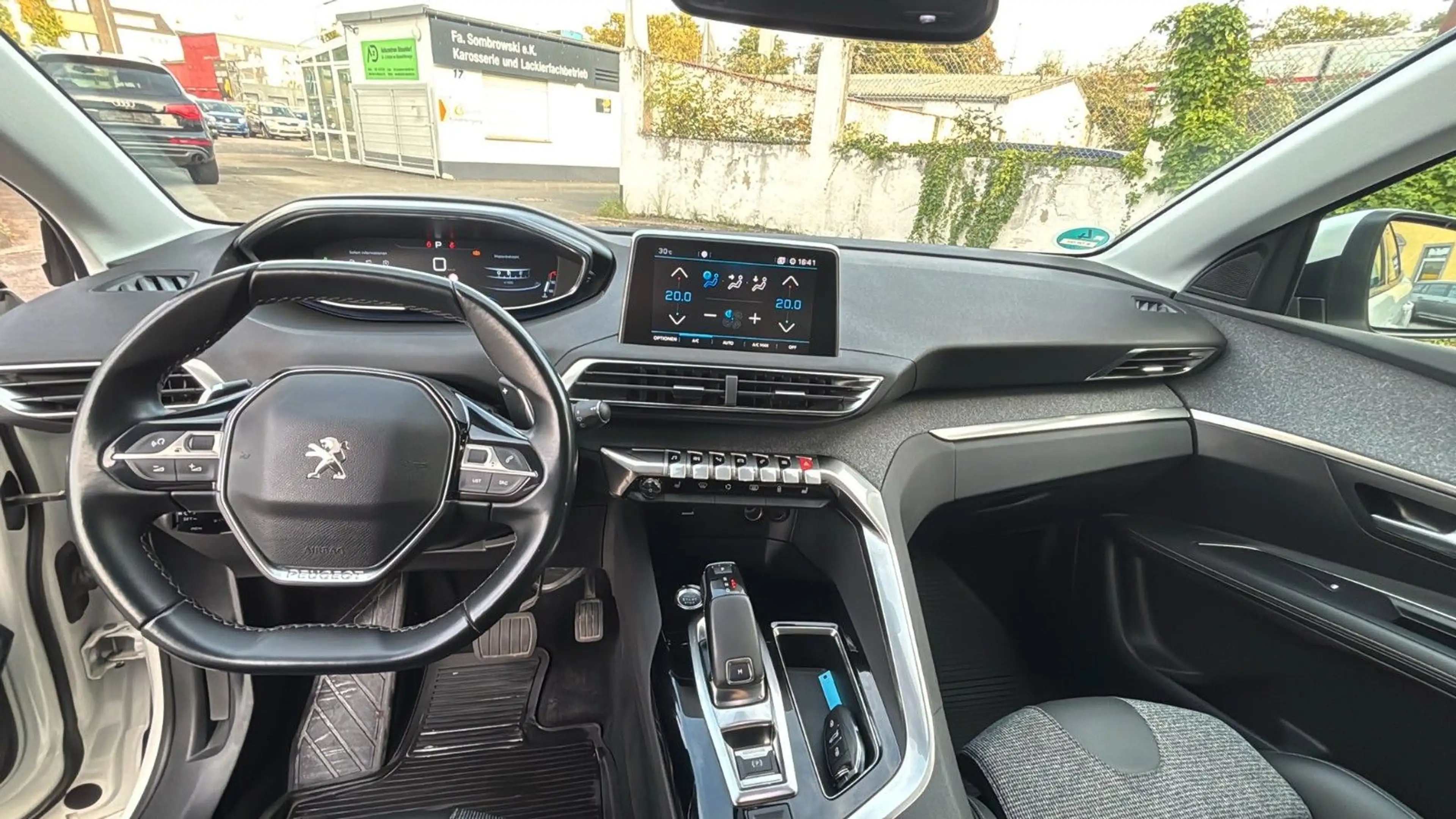 Peugeot 3008 Allure *Automatik* *Gut gepflegt* — photo 11