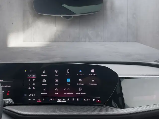 Audi SQ5 view 15