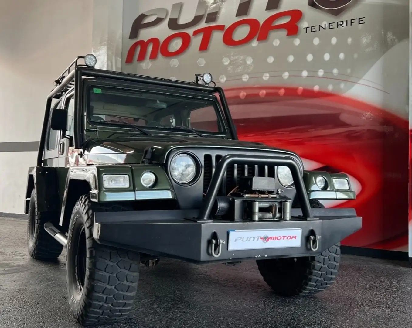 Jeep Wrangler Todoterreno Manual de 3 Puertas Verde - 1