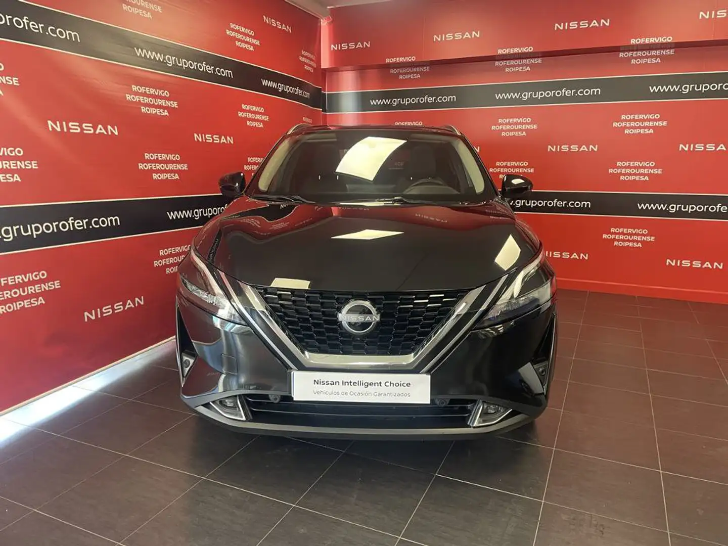 Nissan Qashqai 1.3 DIG-T mHEV 12V N-Connecta 4x2 103kW Zwart - 2