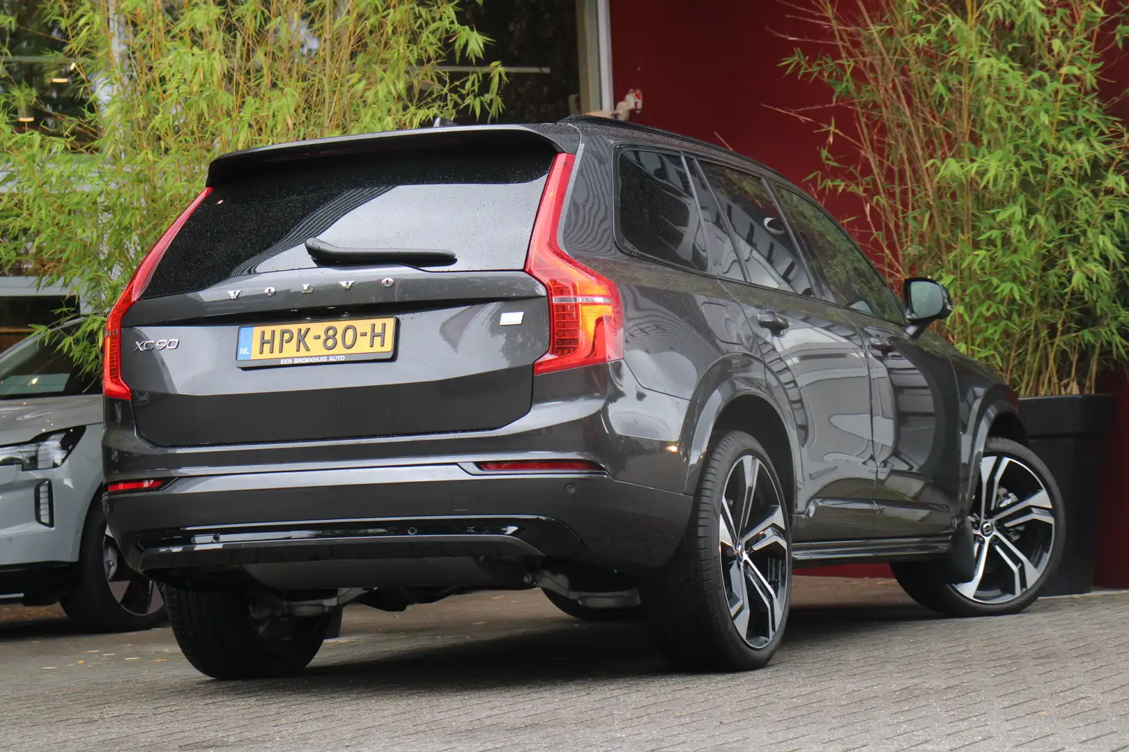 Volvo XC90 2.0 T8 Plug-in hybrid AWD Ultra Dark | Luchtvering Grau - 2