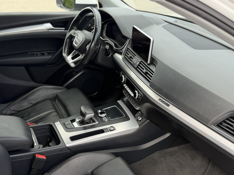 Audi Q5 2.0 TDI quattro S tronic S Line — photo 13