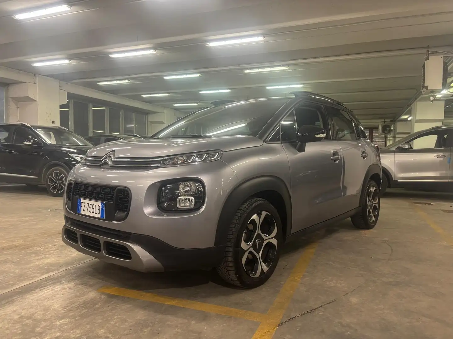 Citroen C3 Aircross 1.5 bluehdi Shine s&s 100cv Grigio - 1