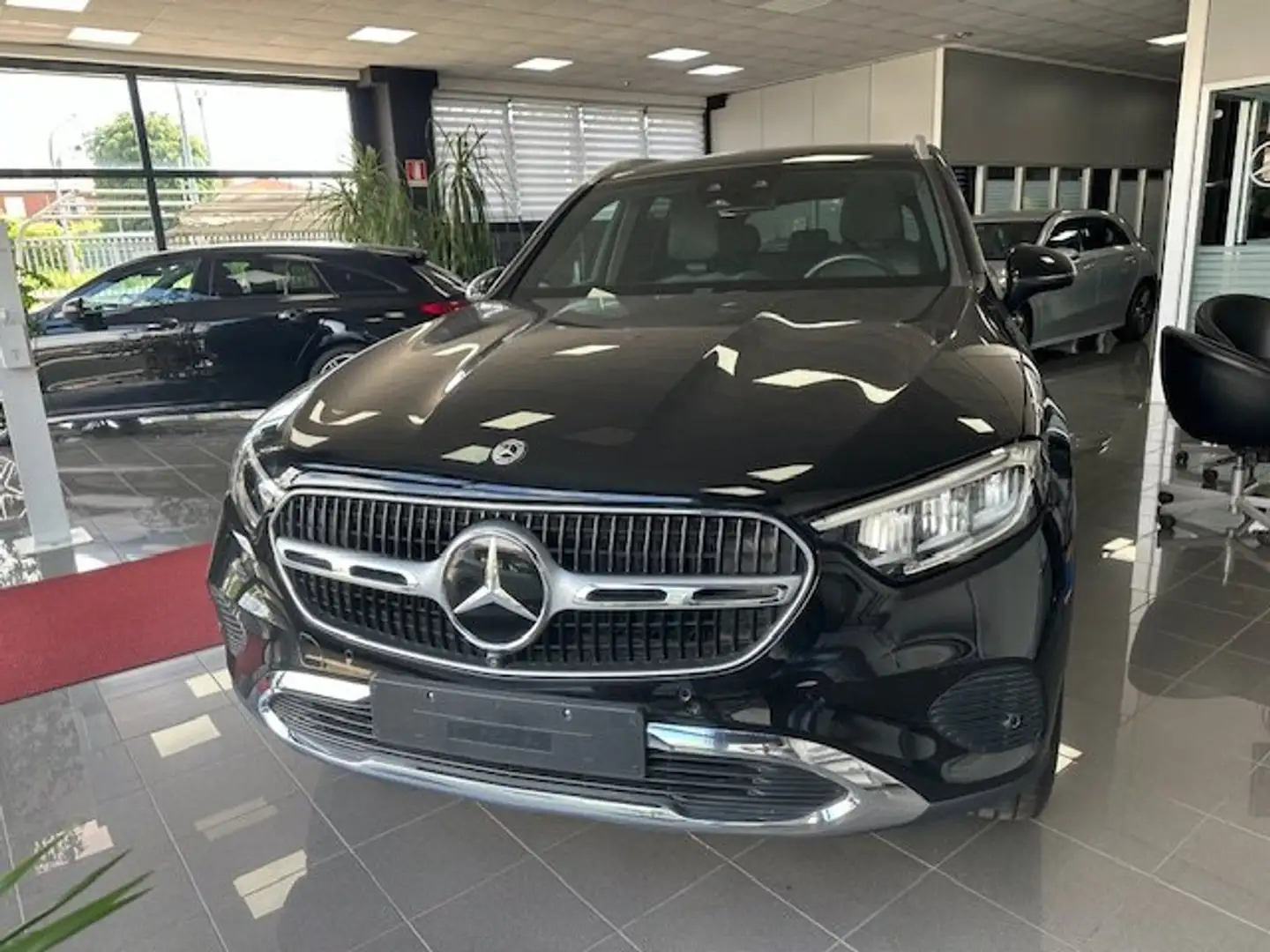 Mercedes-Benz GLC 200 MILD HYBRID AVANTGARDE Advanced Plus Negro - 2