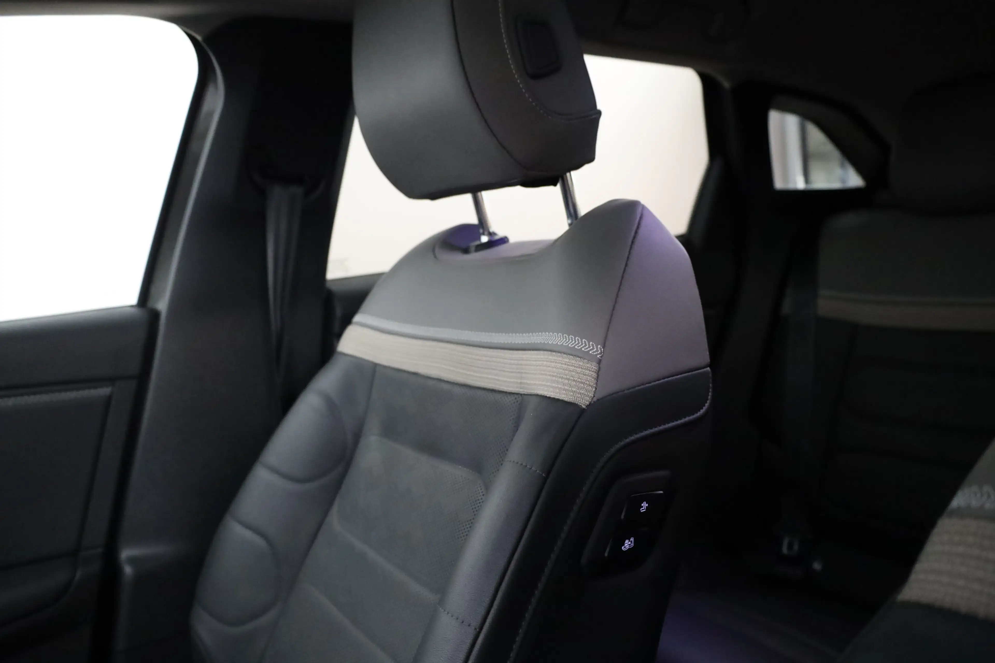 Citroen C5 X Plug-in Hybrid 225 Shine Android Auto | Apple Carp — photo 35