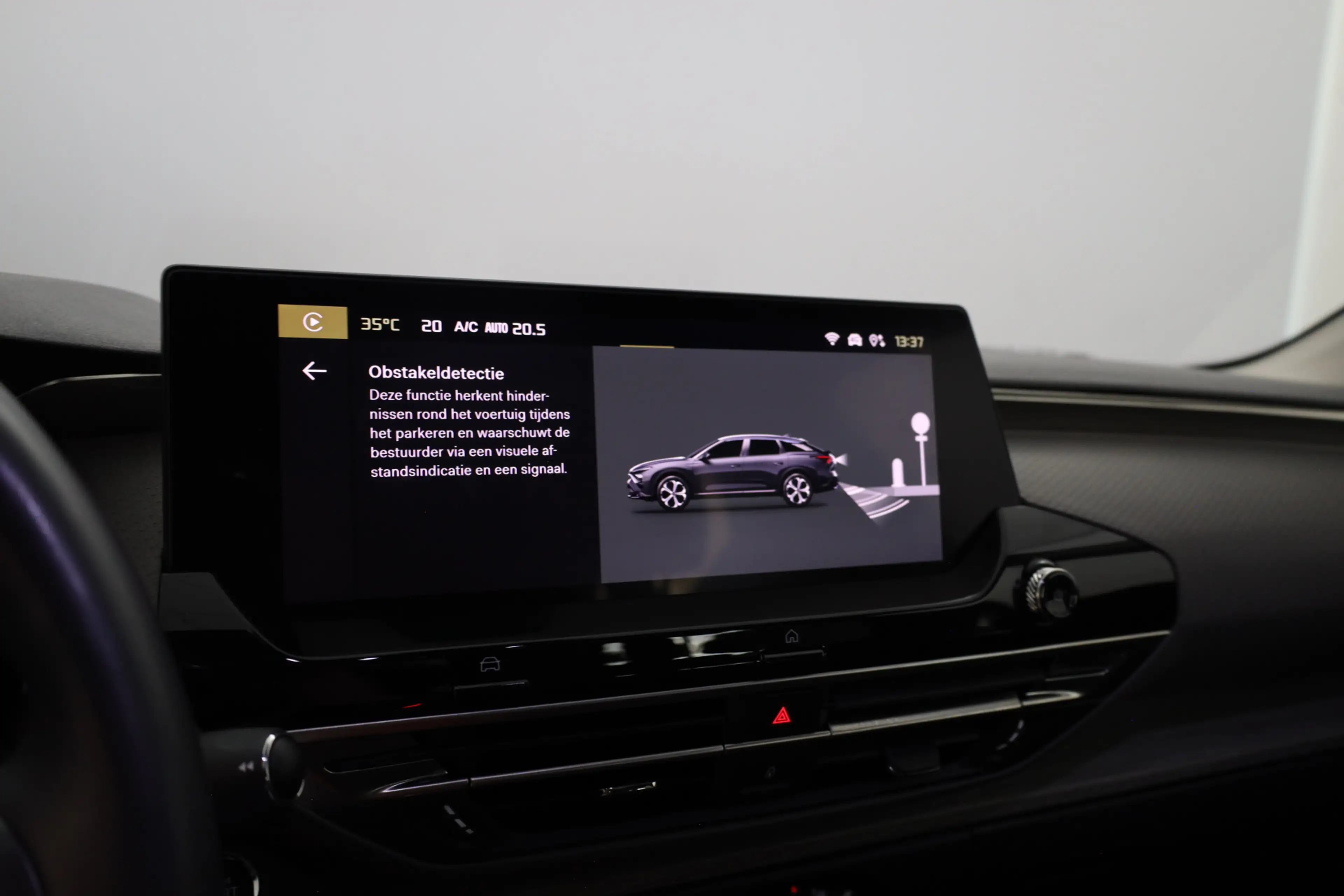 Citroen C5 X Plug-in Hybrid 225 Shine Android Auto | Apple Carp — photo 32