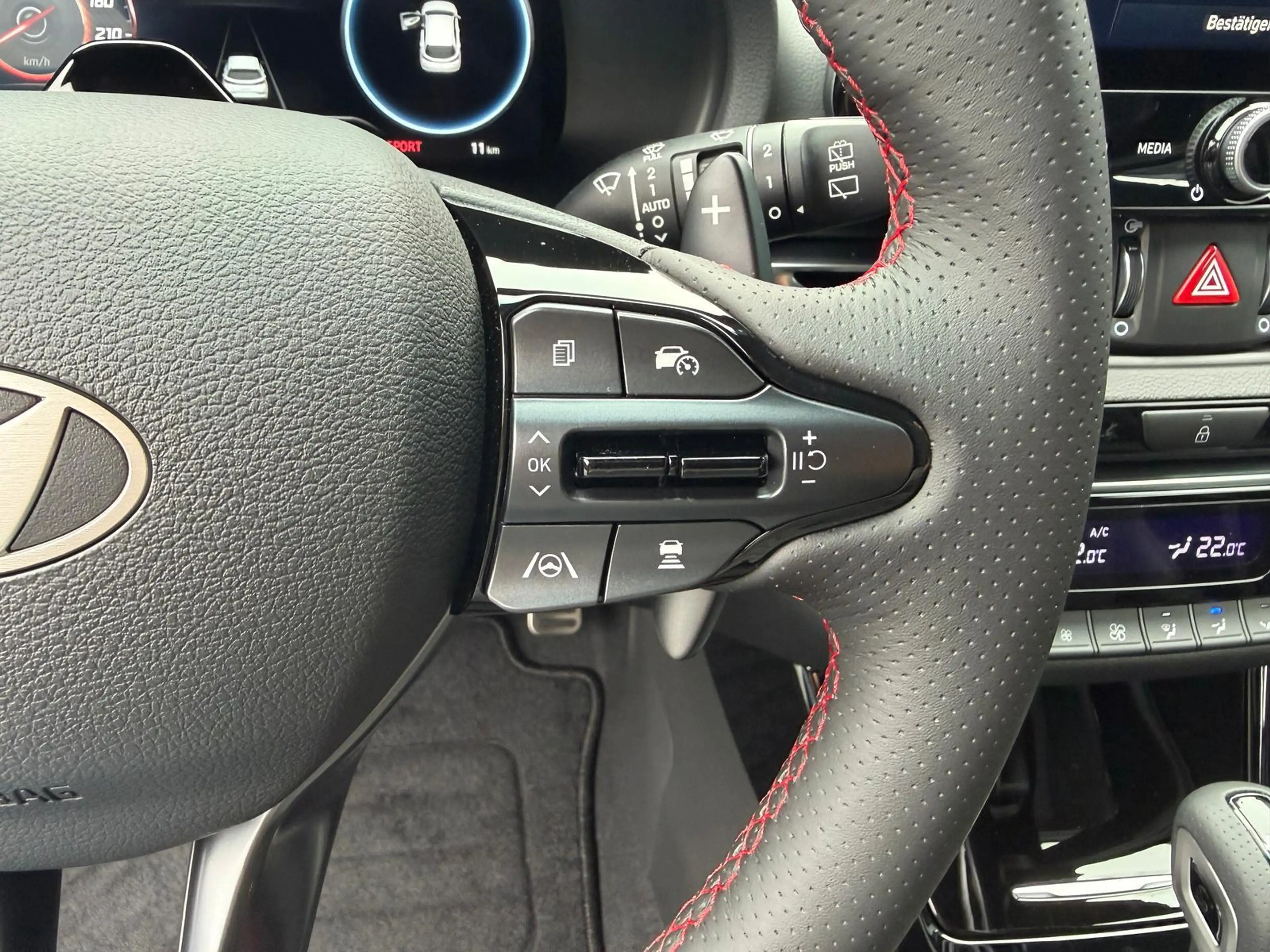 Hyundai i30 Kombi N-Line X 18" ACC Alcantara Leder 110 kW (... — photo 14