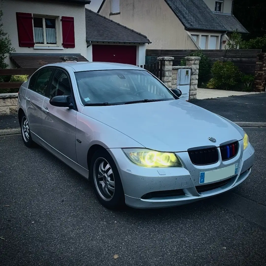 BMW 320 320d 163ch Confort - 1