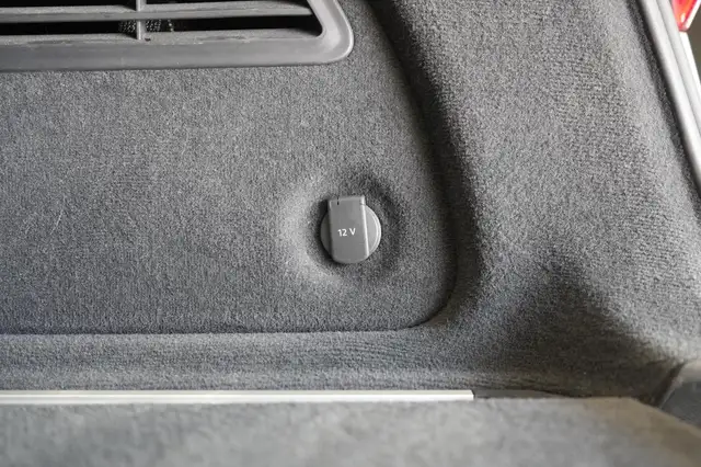 Audi A6 view 13