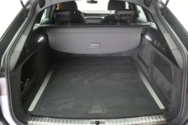 Audi A6 view 7