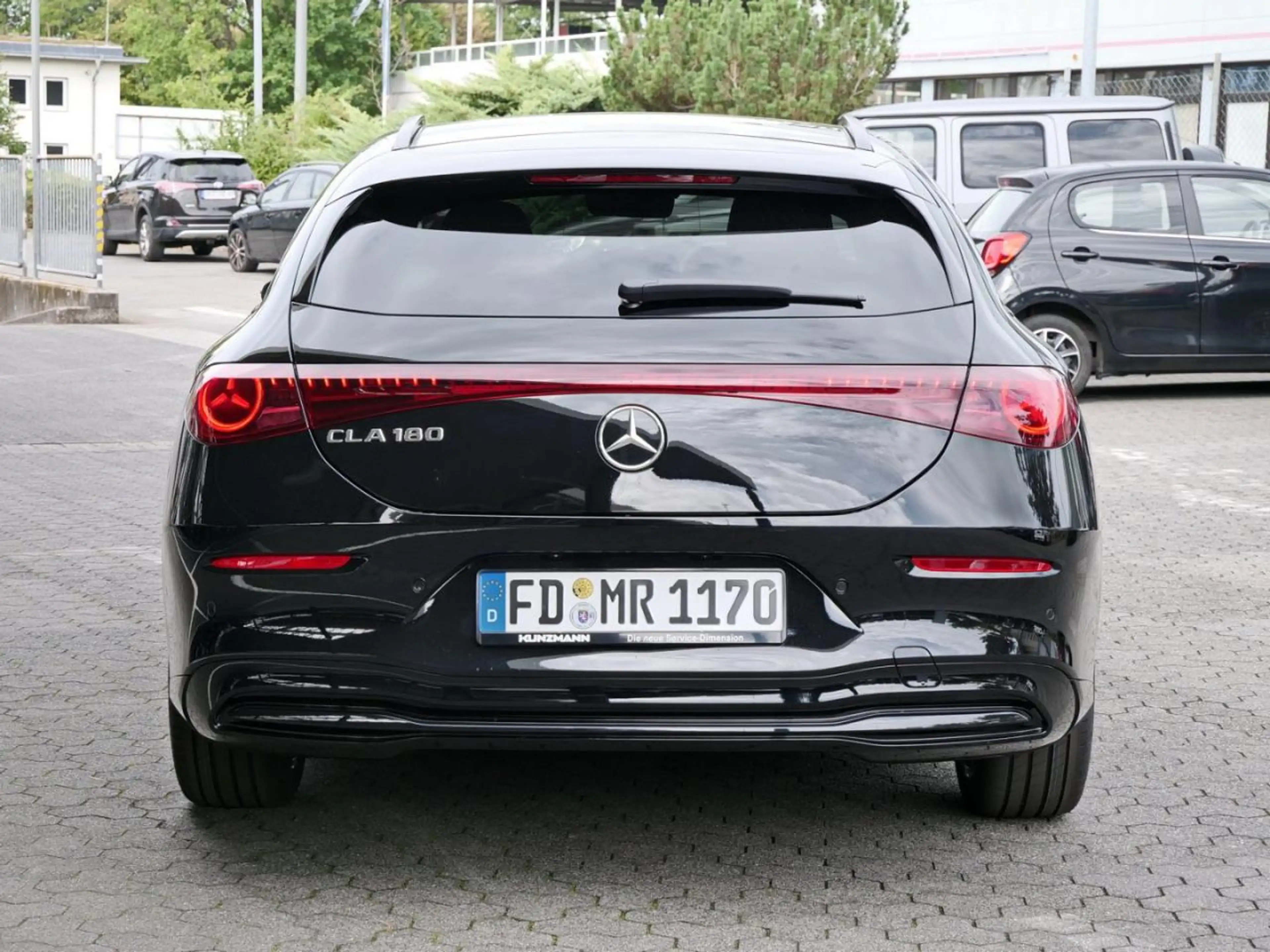 Mercedes-Benz CLA 180 Progressive Panorama — photo 4