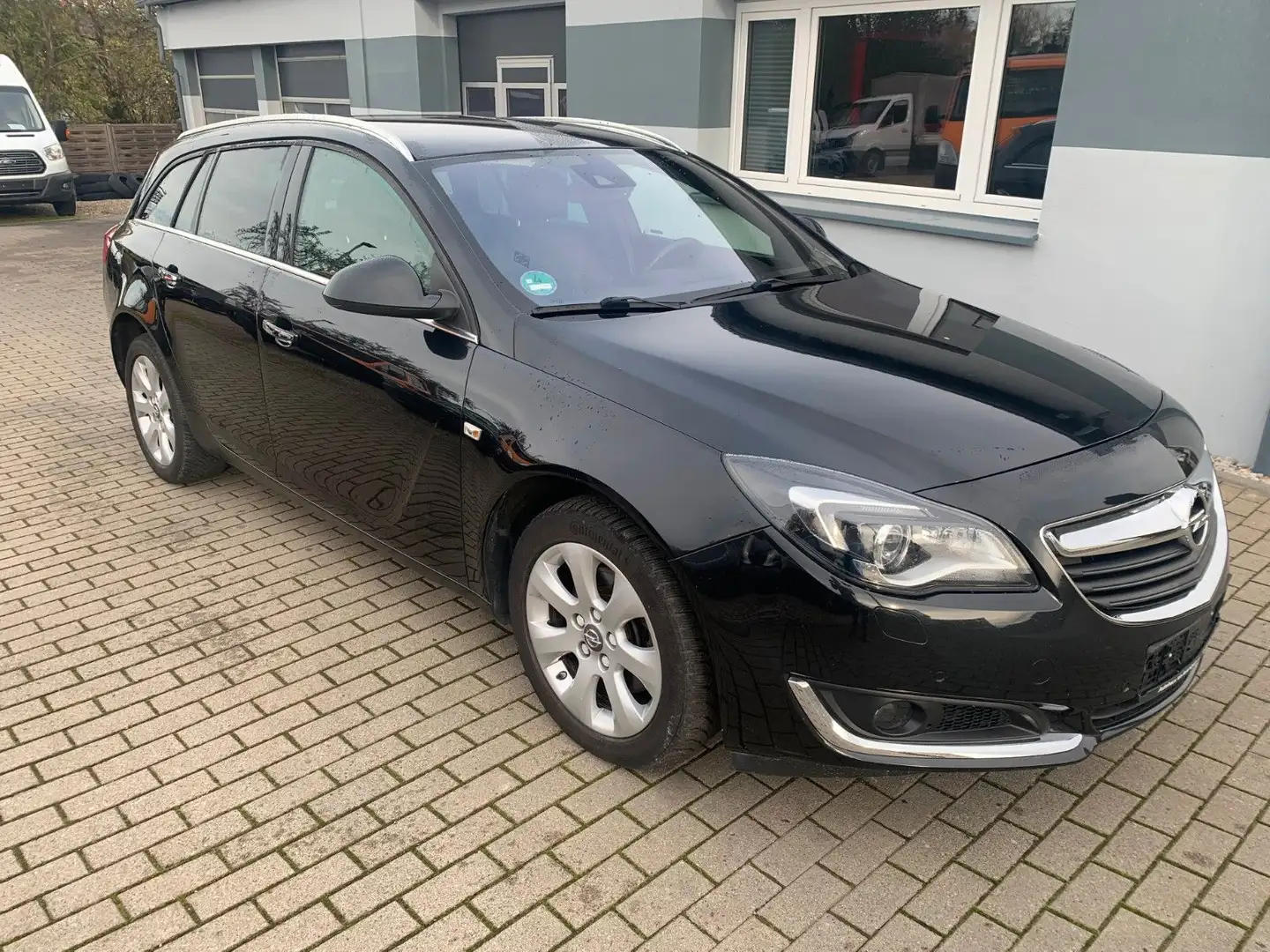 Opel Insignia A 2,0 CDTI Aut. 4x4 Xenon Navi PDC ACC Noir - 1