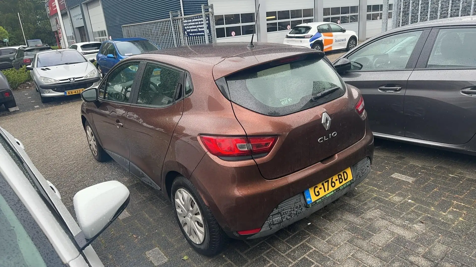 Renault Clio 1.2 Night & Day Bruin - 2