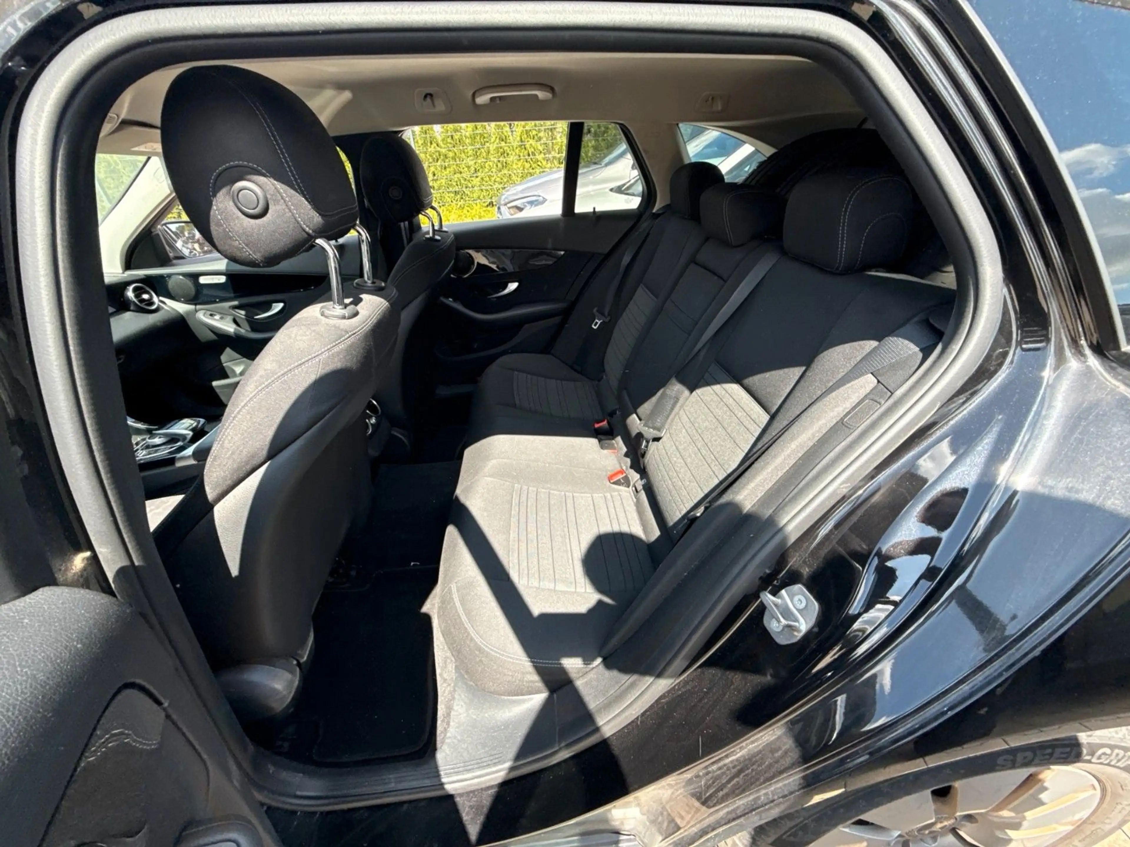 Mercedes-Benz C 200 d T 9G-Tronic/ Comand/ LED/ PDC — photo 5
