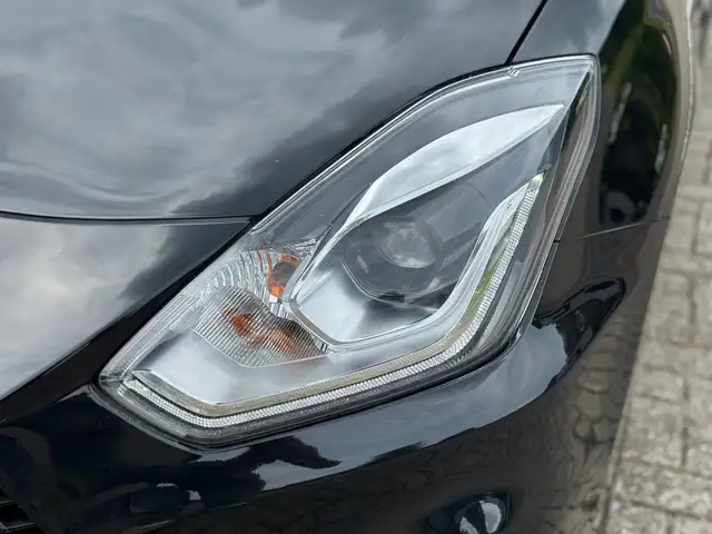 Suzuki Swift view 3
