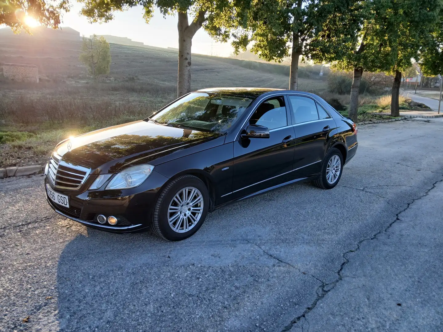 Mercedes-Benz E 220 220CDI BE Elegance Aut. - 1
