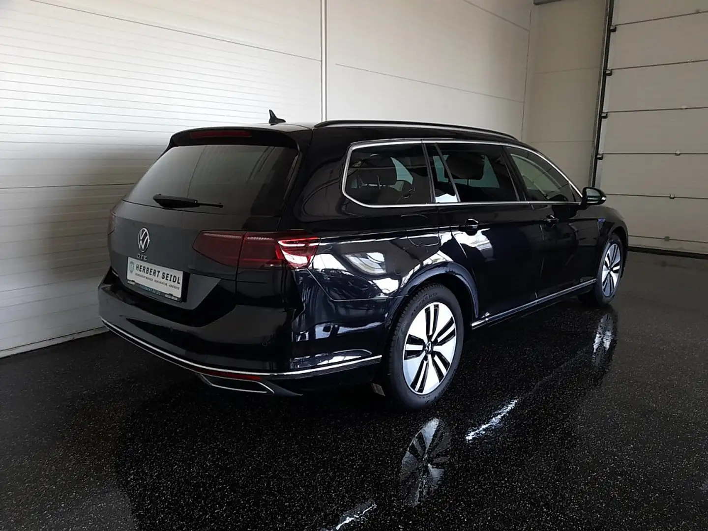 Volkswagen Passat Variant GTE e-Hybrid DSG *SKY / MATRIX-LED / VIRTUELL P... Schwarz - 2