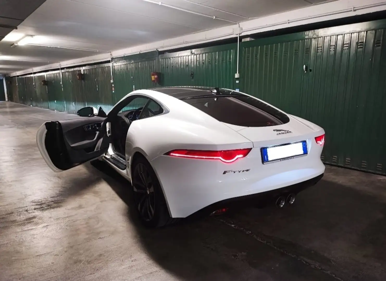 Jaguar F-Type F-Type Coupe 3.0 V6 auto E6 Bianco - 2