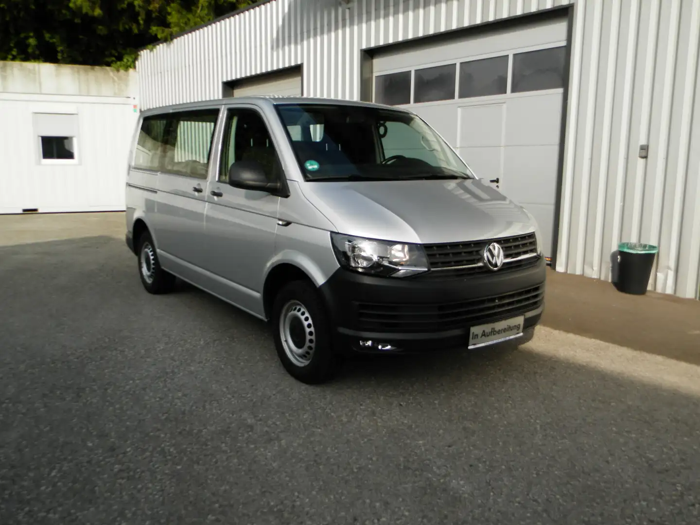 Volkswagen T6 Kombi Transporter Gris - 2