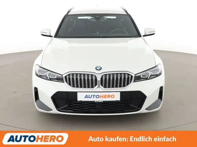 BMW 3 Series view 9