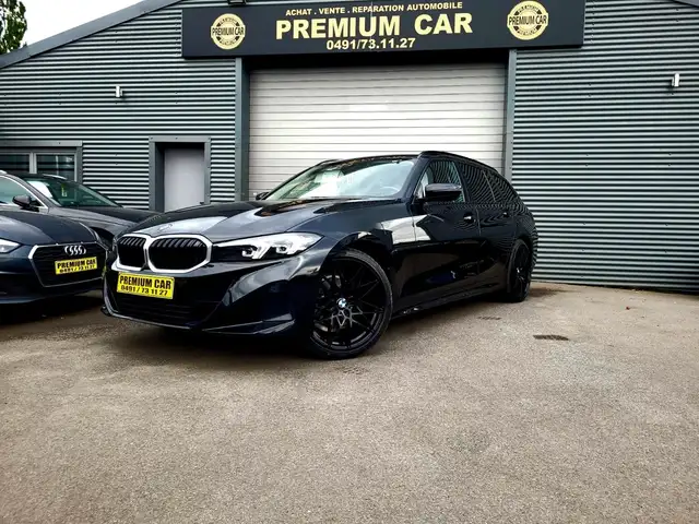 BMW 3 Series view 3