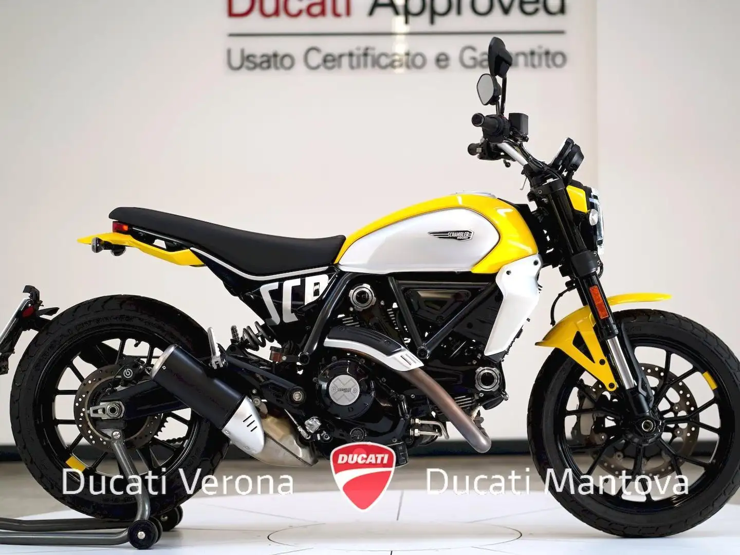 Ducati Scrambler Scrambler 800 Icon solo 3.303 km Gelb - 1
