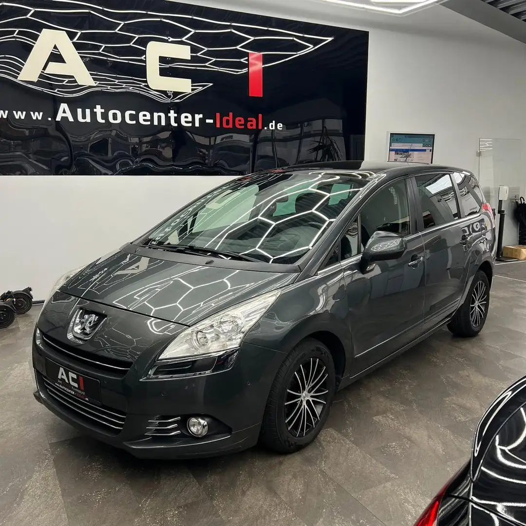 Peugeot 5008 Family plus, PanoD., Video, Pak. AHK,HeadUp Szürke - 1